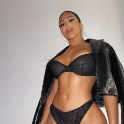 Leana8