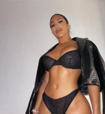 Leana8