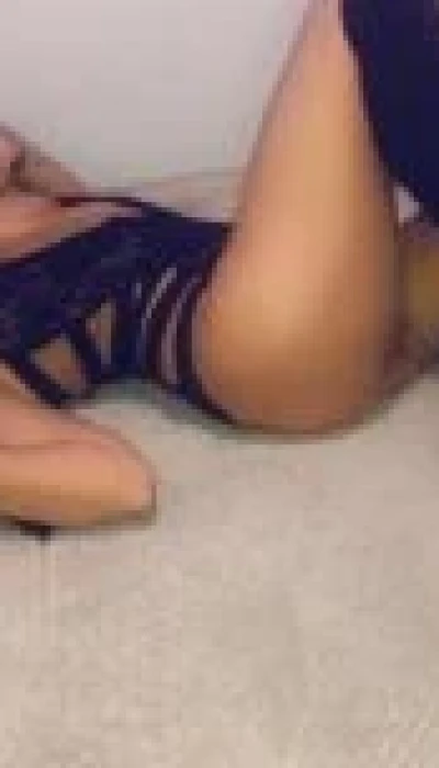Leyla Hot Girl