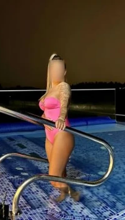 Khloe