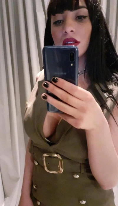 Mia