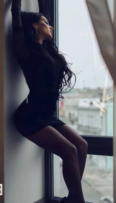 Roberta Hot Escort