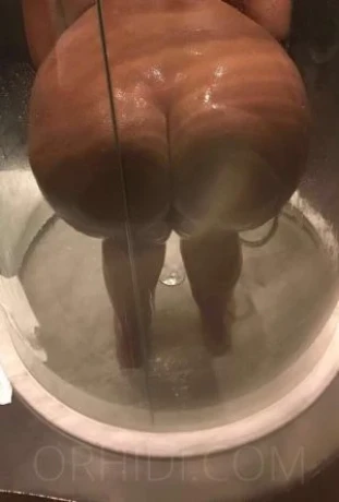 Big booty Layla