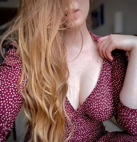 Freckled Busty Blonde Babe