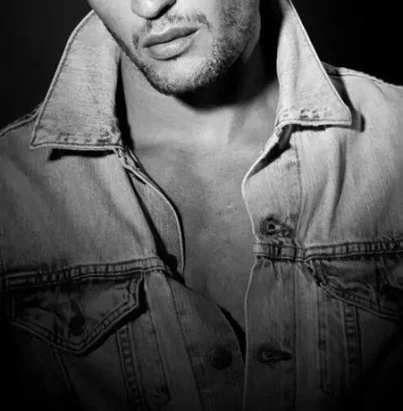 Gigolo Dominic Uit Amsterdam Sexy Groot Geschapen Hetero
