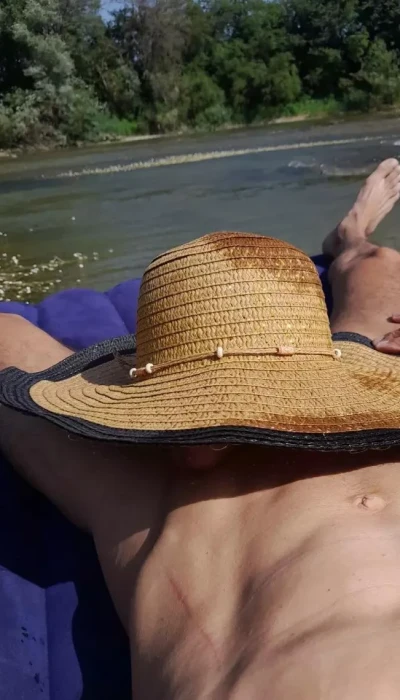 Gigolo Escort Ian May Voor Dames En Koppels