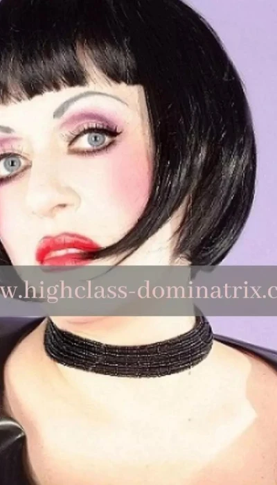 Dominatrix Noa Scat Pee Vomit Fetish Sm