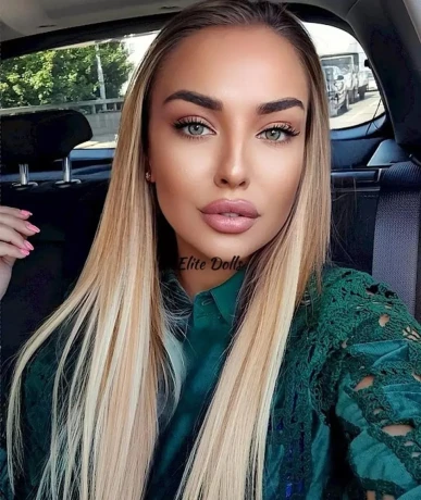 Alexia Curvy Blonde
