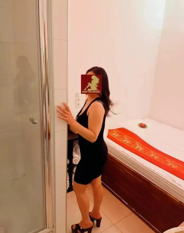 Zin In Een Erotische Thaise Massage Met Happy End