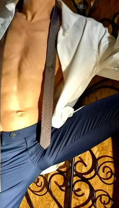 Gigolo Ian May Voor Massage En Meer