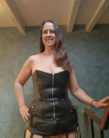 Lizz Heerlijke Erotische Massage Met Intiem
