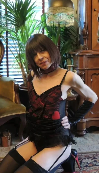 Passievolle Anale En Orale Seks Met Slanke Tgirl