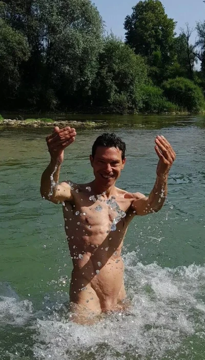 Gigolo Escort Ian May Voor Dames En Koppels
