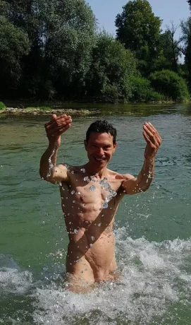 Gigolo Escort Ian May Voor Dames En Koppels