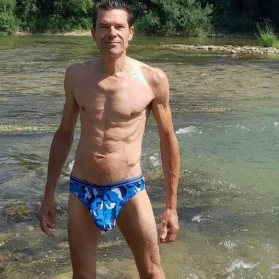 Gigolo Ian May Voor Massage En Meer