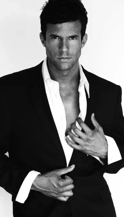 Gigolo Dominic Uit Amsterdam Sexy Groot Geschapen Hetero