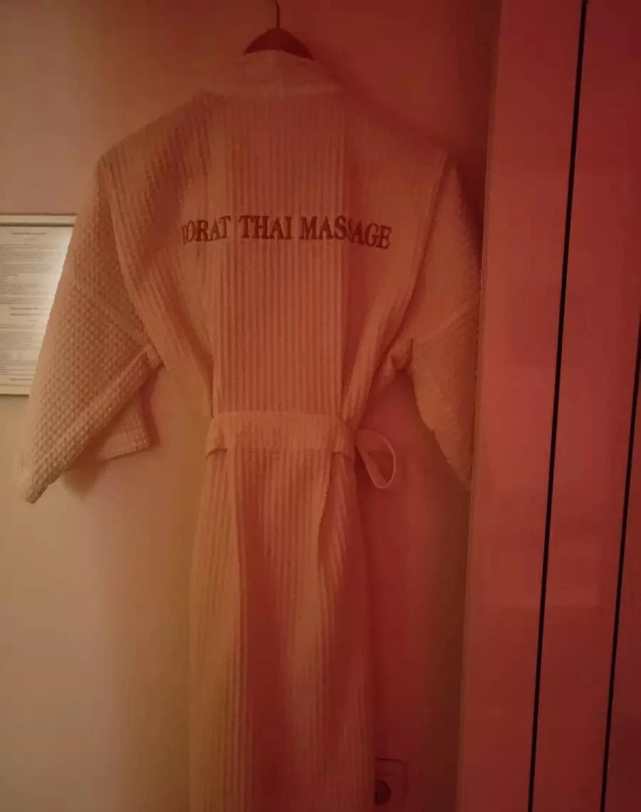 Erotische Thaise Massage Met Body To Body Massage