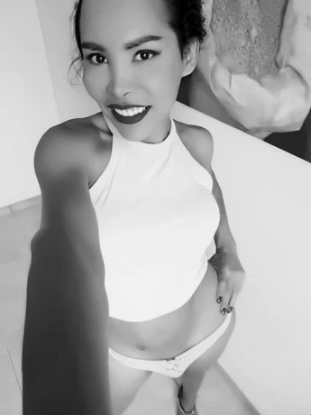 Beautiful Shemale