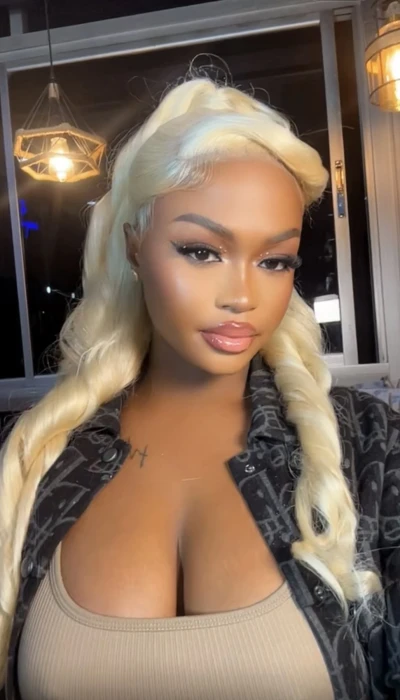 Mimmie – Kenyan companion in Netherlands Antilles